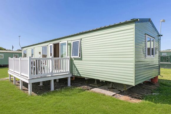 Silver Caravan with parking & decking - Lizard Point, Lizard Peninsula
