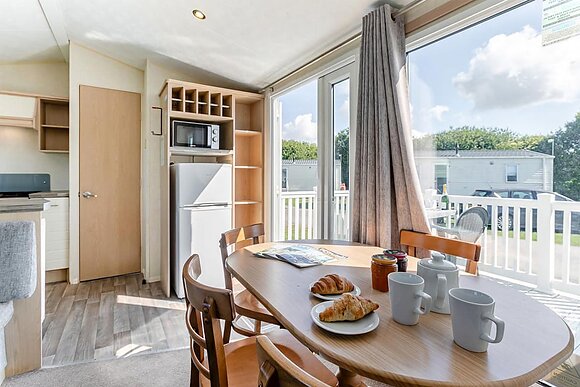 Silver Caravan with parking & decking, Silver Caravan with parking & decking* P - Lizard Point, Lizard Peninsula