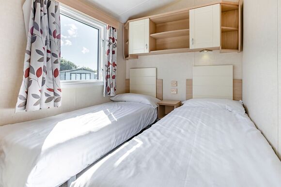 Silver Caravan with parking - Lizard Point, Lizard Peninsula