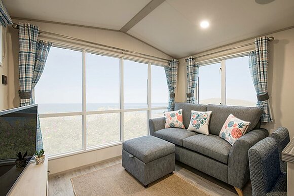 Bronze Premium Caravan, Sleeps 2. With dedicated parking and ensuite. - Lizard Point, Lizard Peninsula