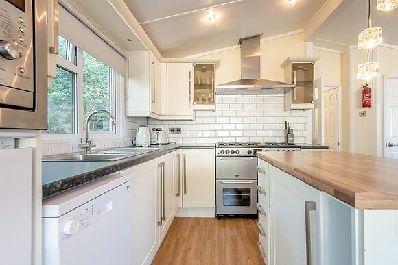 Superior 2 Lodge slp 4 parking, ensuite, decking P - Lizard Point, Lizard Peninsula