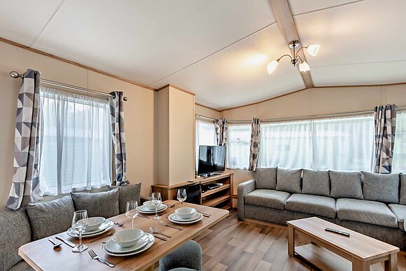 Gold 2 Caravan slp 6,  parking, ensuite, decking P - Lizard Point, Lizard Peninsula