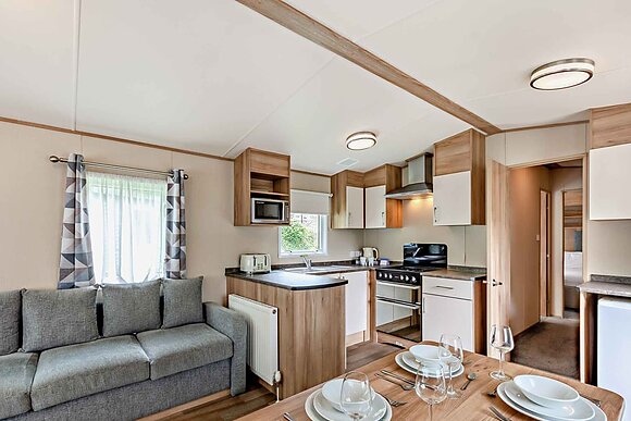 Gold 2 Caravan slp 6,  parking, ensuite, decking P - Lizard Point, Lizard Peninsula