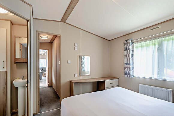 Gold 2 Caravan slp 6,  parking, ensuite, decking P - Lizard Point, Lizard Peninsula