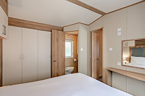 Gold 2 Caravan slp 6,  parking, ensuite, decking P - Lizard Point, Lizard Peninsula