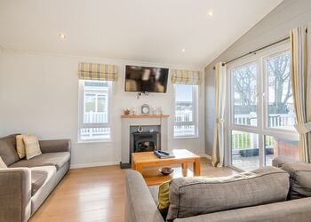 Hollows Lodge, Hollows Lodge (Pet) - Mundesley Holiday Village, Mundesley