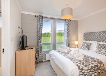 Hollows Lodge (Pet), Hollows Lodge - Mundesley Holiday Village, Mundesley