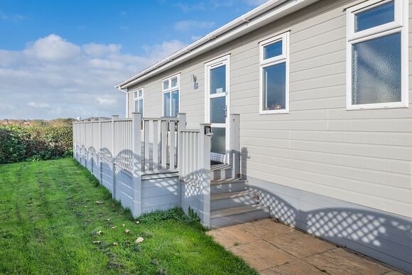 2 Bed Lodge (Pet), 2 Bed Lodge - Mundesley Holiday Village, Mundesley