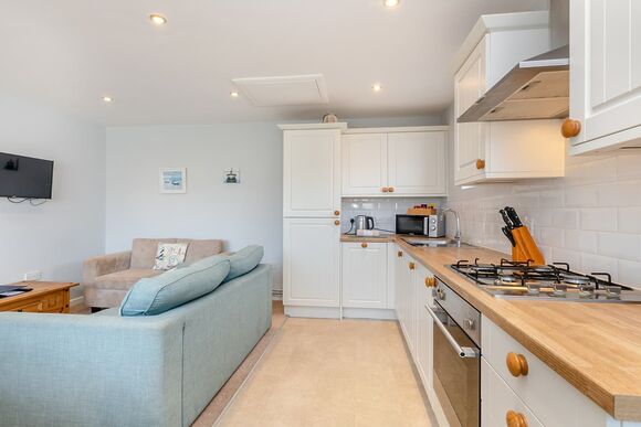  2 Bed Bungalow (Pet) - Mundesley Holiday Village, Mundesley