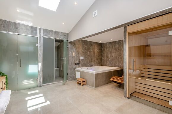 Hideaway Barn (Pet) - Mundesley Holiday Village, Mundesley