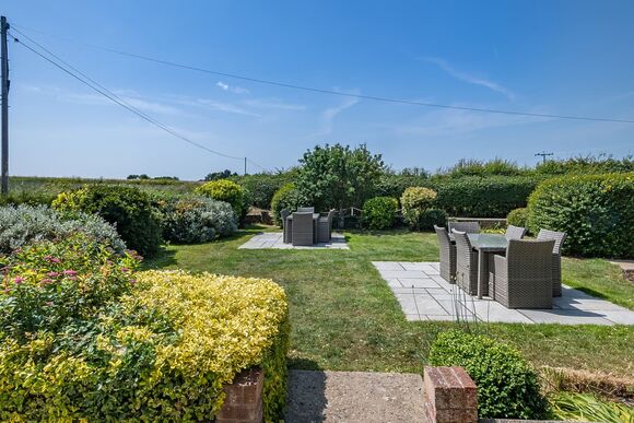Sanctuary Barn (Pet) - Mundesley Holiday Village, Mundesley