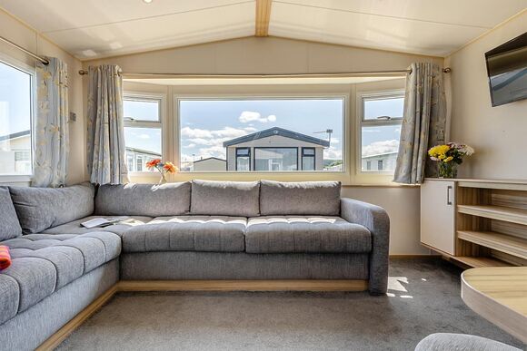 Bronze Caravan with parking - Nairn Lochloy, Nairn, Moray Firth, Inverness