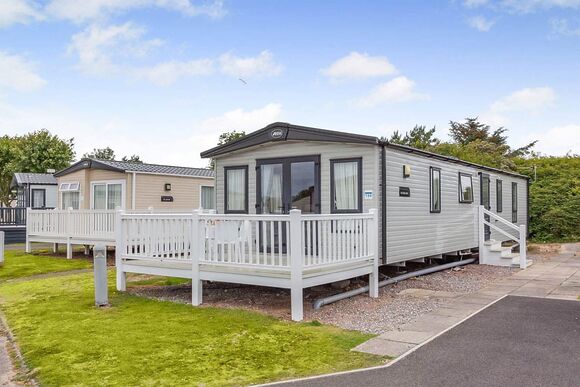 Gold Premium Caravan with parking & decking - Nairn Lochloy, Nairn, Moray Firth, Inverness