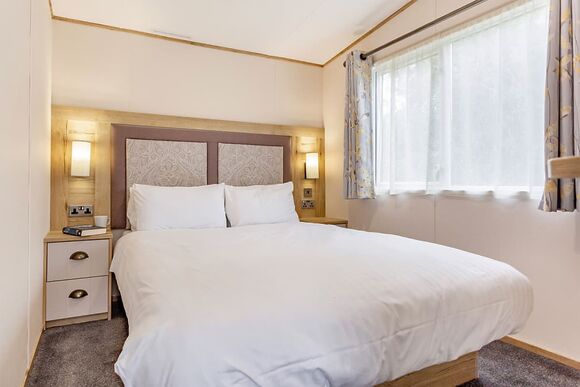 Gold Premium Caravan with parking & decking* P, Gold Premium Caravan with parking & decking - Nairn Lochloy, Nairn, Moray Firth, Inverness