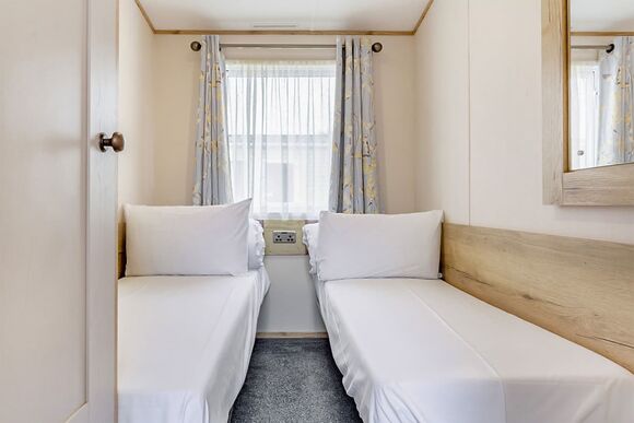 Gold Premium Caravan with parking & decking, Gold Premium Caravan with parking & decking* P - Nairn Lochloy, Nairn, Moray Firth, Inverness