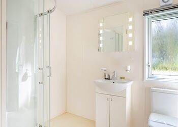 Woodland 2 Bed Hot Tub Holiday Lodge &ndash; Magnolia - Notter Bridge Holiday Park, Notter Bridge, Saltash