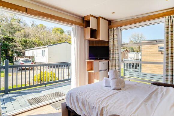 Ensuite Glamping Pod &ndash; Kingfisher - Notter Bridge Holiday Park, Notter Bridge, Saltash