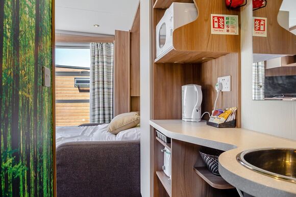 Ensuite Glamping Pod &ndash; Kingfisher - Notter Bridge Holiday Park, Notter Bridge, Saltash