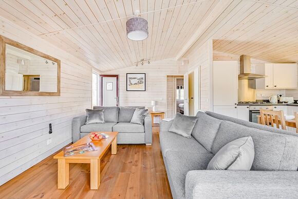 Woodland 2 Bed Holiday Lodge &ndash; Blubell - Notter Bridge Holiday Park, Notter Bridge, Saltash