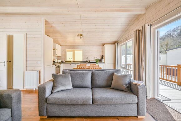 Woodland 2 Bed Holiday Lodge &ndash; Blubell - Notter Bridge Holiday Park, Notter Bridge, Saltash