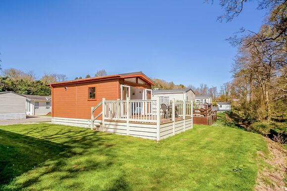 Ensuite Glamping Studio Lodge &ndash; Anglers Roost - Notter Bridge Holiday Park, Notter Bridge, Saltash