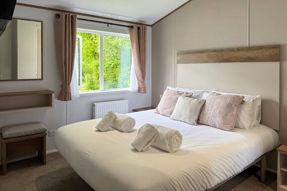 Woodland 3 Bed LodgeHazel - Notter Bridge Holiday Park, Notter Bridge, Saltash