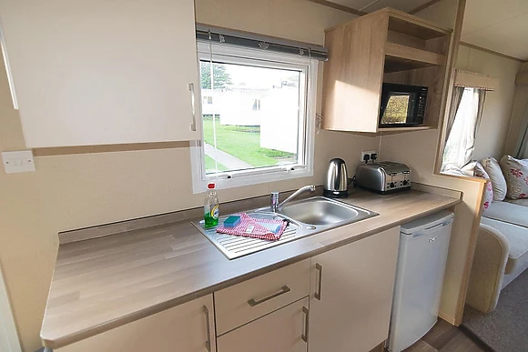 6 Berth Comfort Caravan Pet Free 