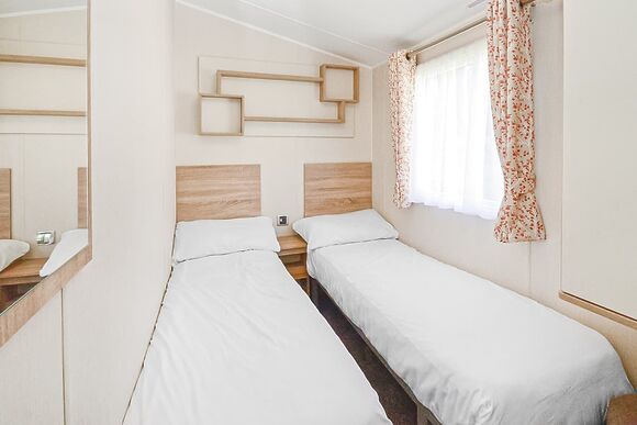 Gold  4 Caravan - New Beach, Dymchurch