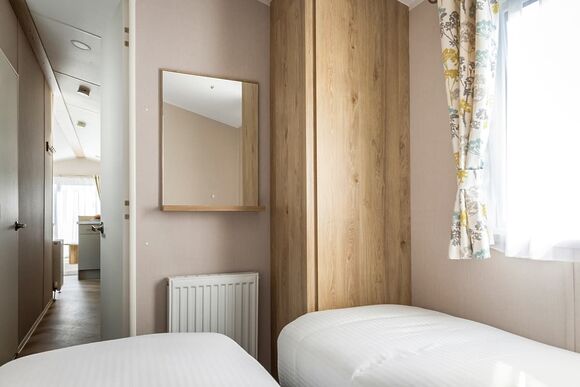 Gold  3 Caravan with Decking Sleeps 8 - New Beach, Dymchurch