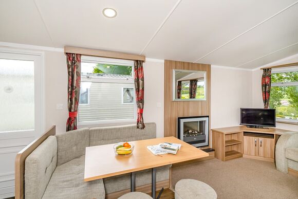 Dorset Diamond - Newlands Holiday Park, Charmouth
