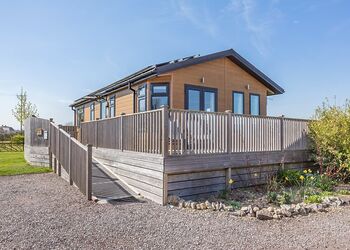 Beech Lodge - New Oaks Farm Lodges, West Lydford, Nr Glastonbury