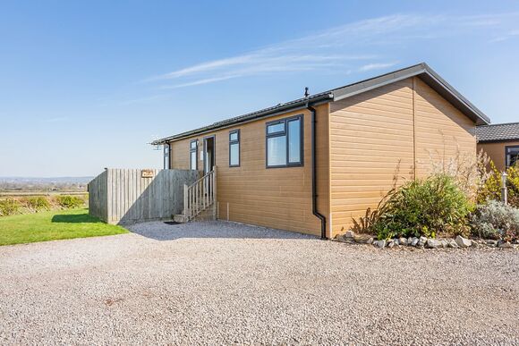 Ash Lodge - New Oaks Farm Lodges, West Lydford, Nr Glastonbury