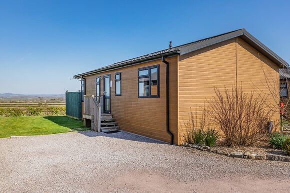 Beech Lodge - New Oaks Farm Lodges, West Lydford, Nr Glastonbury