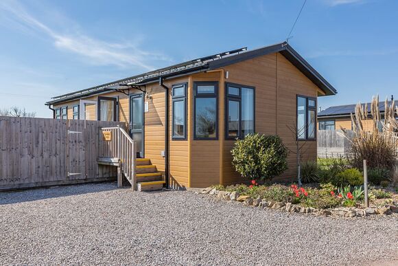 Chestnut Lodge - New Oaks Farm Lodges, West Lydford, Nr Glastonbury