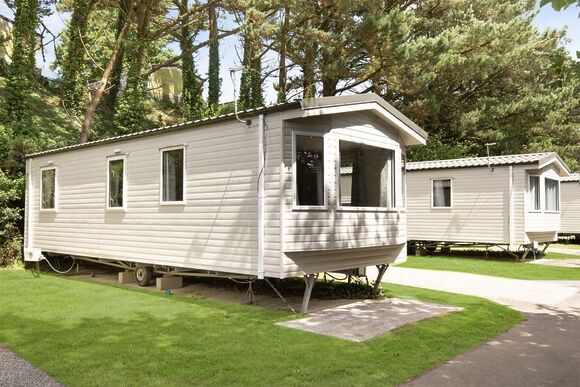 Bronze Caravan with parking 4, Bronze Caravan with parking 4 P - Newquay Holiday Park, Newquay