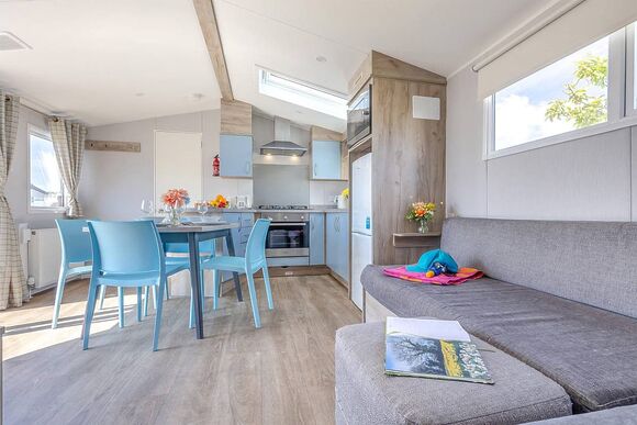 Gold Caravan with ensuite - Newquay Holiday Park, Newquay