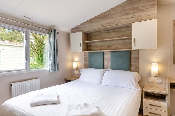 Silver 2 Bedroom Caravan, Sleeps 6 - Newquay Holiday Park, Newquay