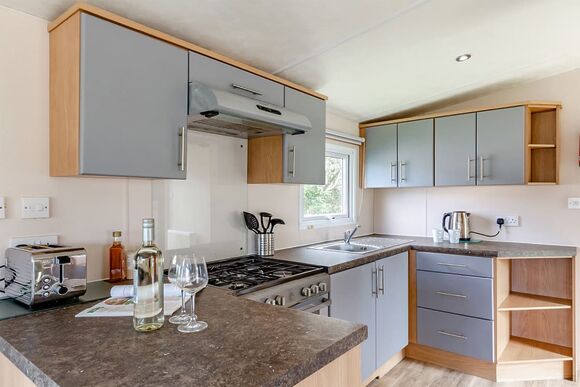 Silver Caravan with parking P, Silver Caravan with parking - Newquay Holiday Park, Newquay