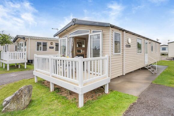 Gold Premium 3 slps  6 parking, ensuite, decking, Gold Premium Caravan, parking, ensuite & decking 6 - Newquay Holiday Park, Newquay