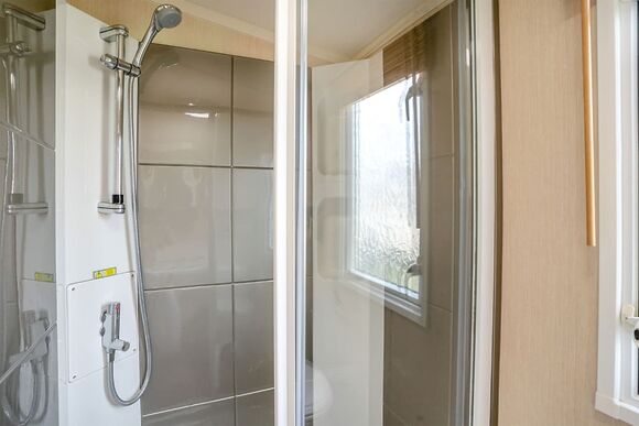 Gold Premium 3 slps  6 parking, ensuite, decking, Gold Premium Caravan, parking, ensuite & decking 6 - Newquay Holiday Park, Newquay