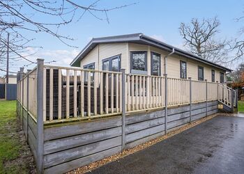 Bronze Spa - Alder Country Park, North Walsham 