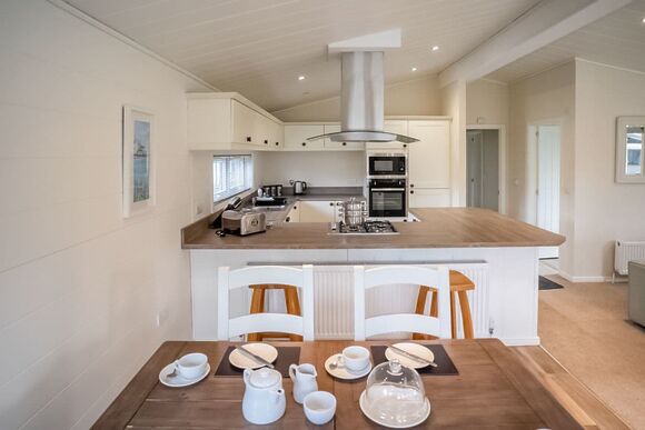 Bronze Spa - Alder Country Park, North Walsham 