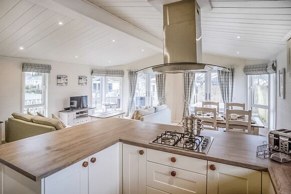 Bronze Spa - Alder Country Park, North Walsham 