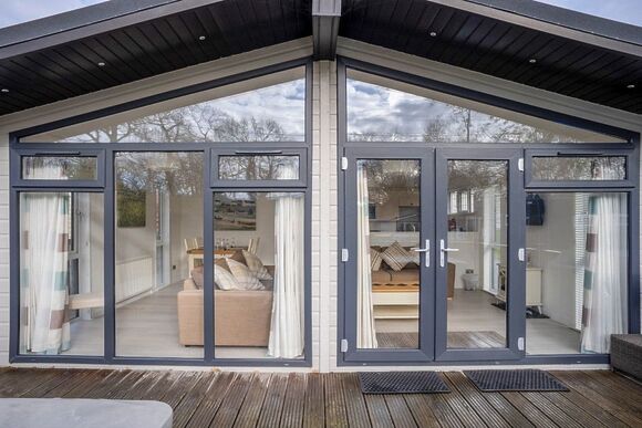 Bronze Spa Pet - Alder Country Park, North Walsham 