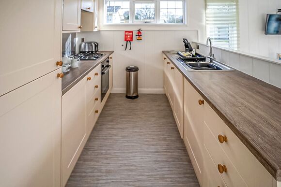 Bronze Spa Pet - Alder Country Park, North Walsham 