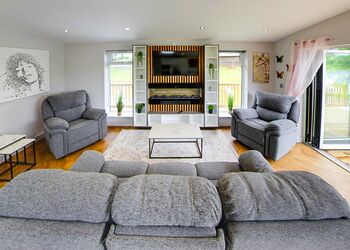 Goldfinch Lodge - Noahs Retreat, Laceby