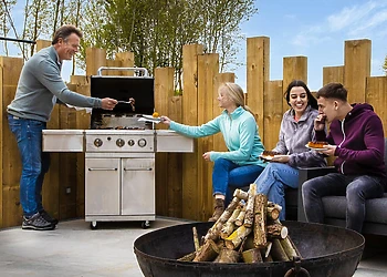 Chaffinch Lodge, Bullfinch Lodge 