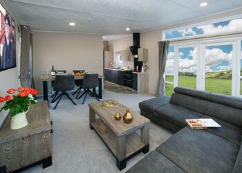 Whimbrel Lakeside Lodge - Noahs Retreat, Laceby