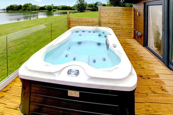 Goldfinch Lodge - Noahs Retreat, Laceby