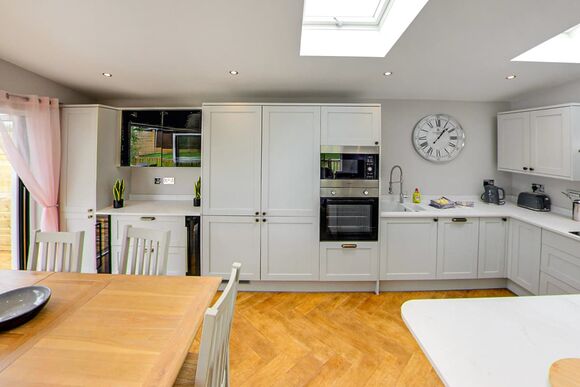 Goldfinch Lodge - Noahs Retreat, Laceby